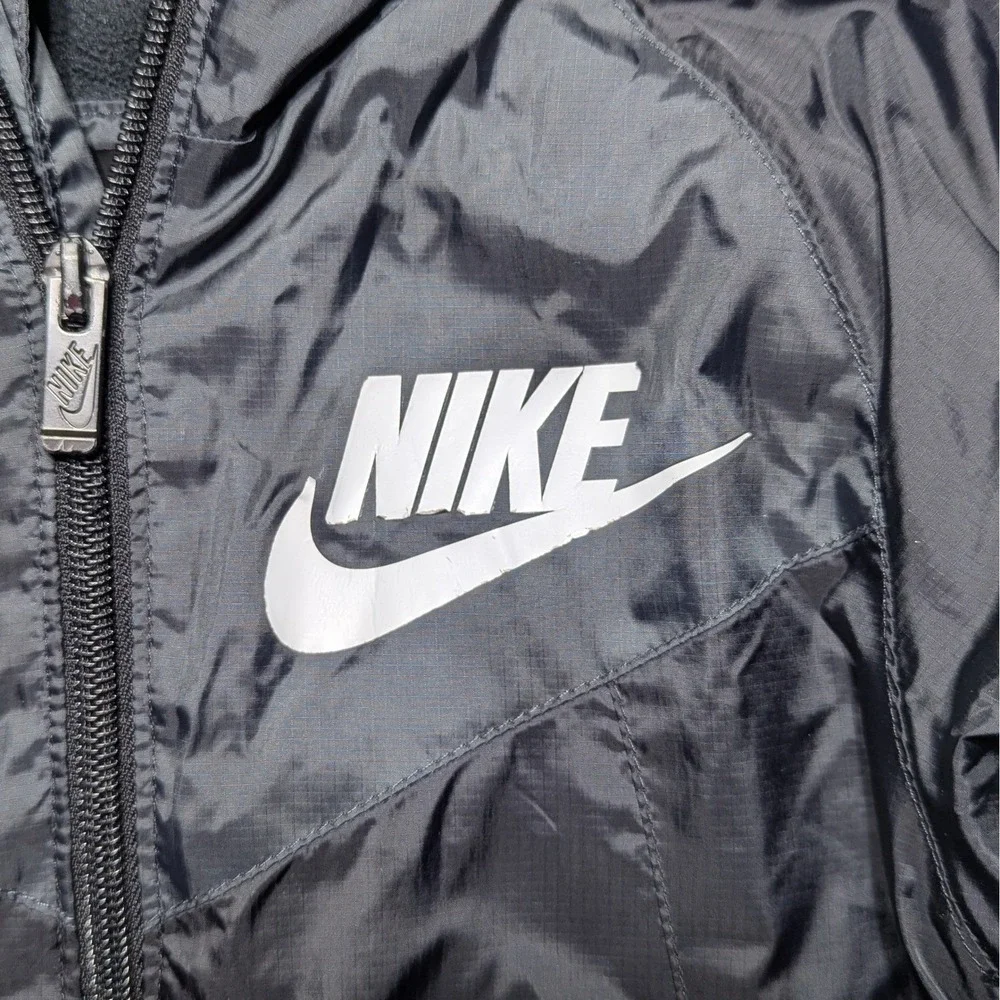 Nike Kids Black Windrunner Hooded Fleece Lined Windbreaker Jacket Size 5 4-5 YRS